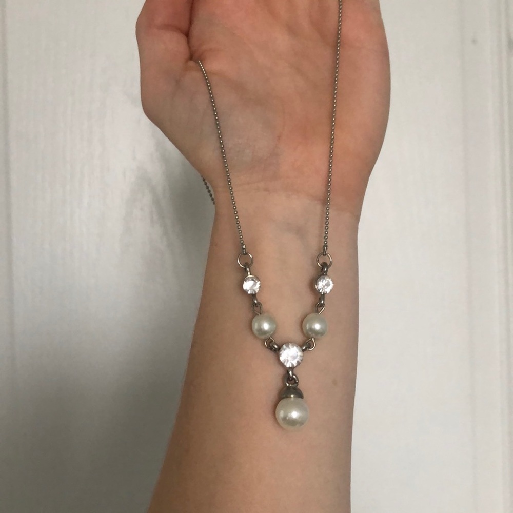 Pearl and diamond necklace